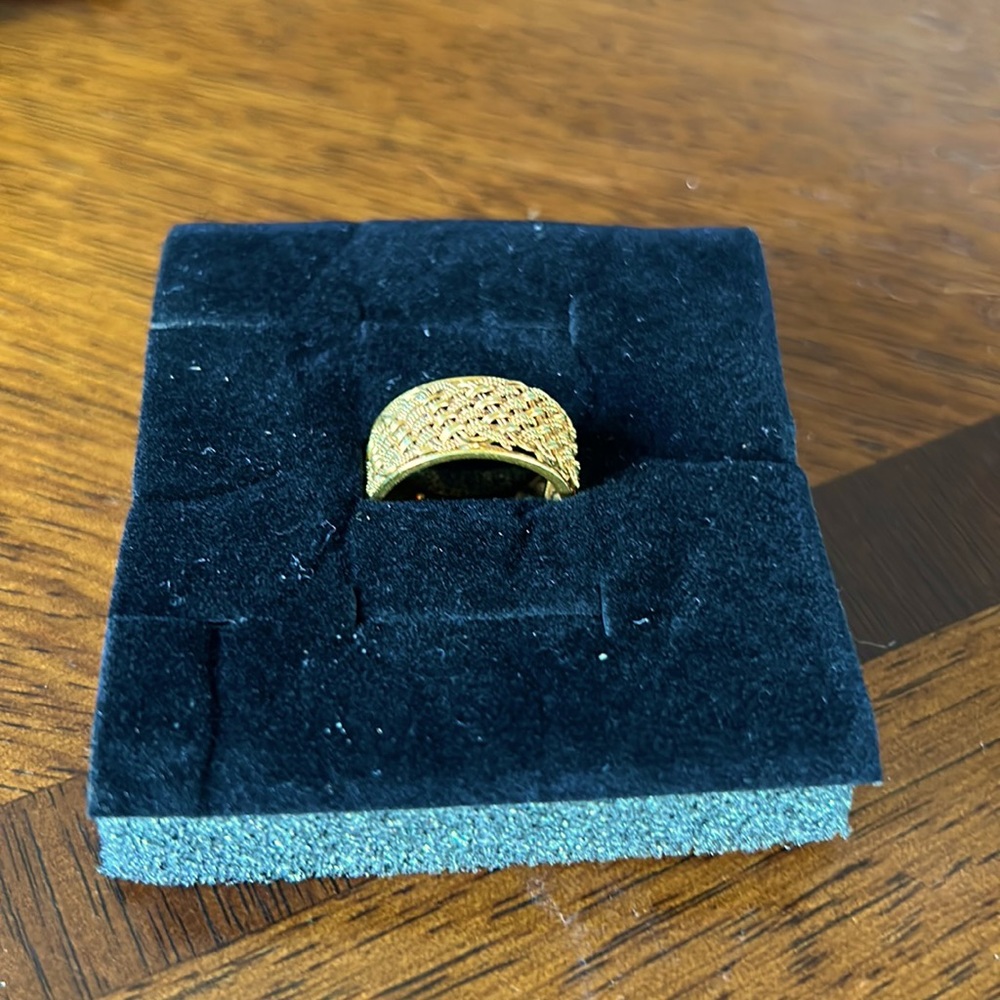 Unisex Saudi gold ring